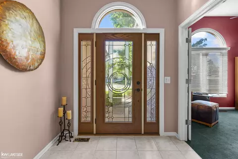 Entry Way - 21225 Parkstone, Macomb, MI 48044 photo 1 of 2