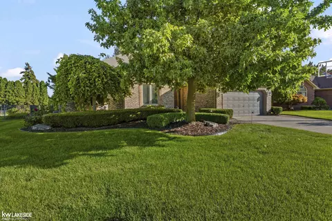 Exterior - 21225 Parkstone, Macomb, MI 48044 photo 1 of 3