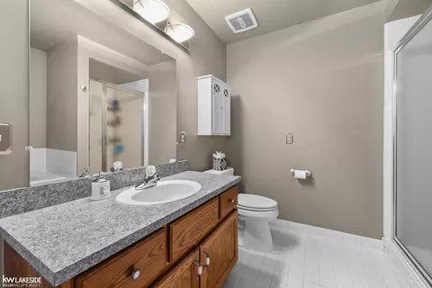 Bath - 21225 Parkstone, Macomb, MI 48044 photo 3 of 5