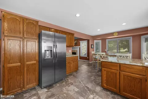 Kitchen - 21225 Parkstone, Macomb, MI 48044 photo 2 of 3