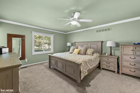 Bedroom - 21225 Parkstone, Macomb, MI 48044 photo 2 of 7