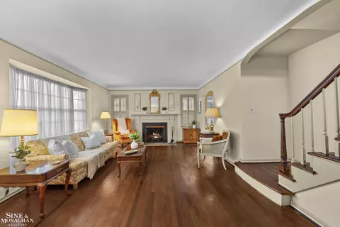 Living - 470 Allard, Grosse Pointe Farms, MI 48236 photo 1 of 2