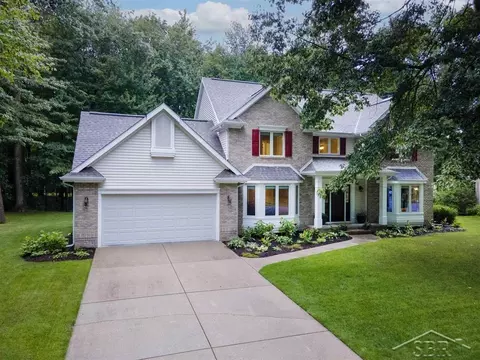 5407 Stone Rdg, Midland, MI 48640