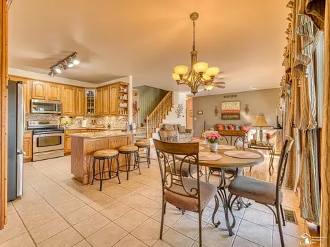 Dining - 6768 Dennison, Dundee, MI 48131 photo 1 of 7