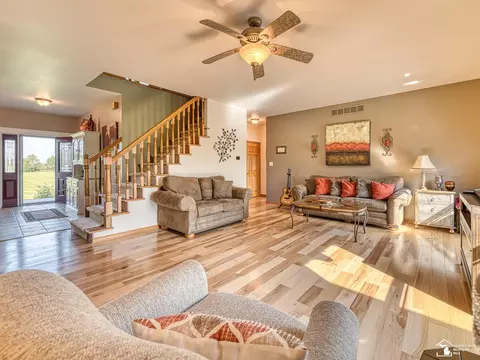 Living - 6768 Dennison, Dundee, MI 48131 photo 2 of 9
