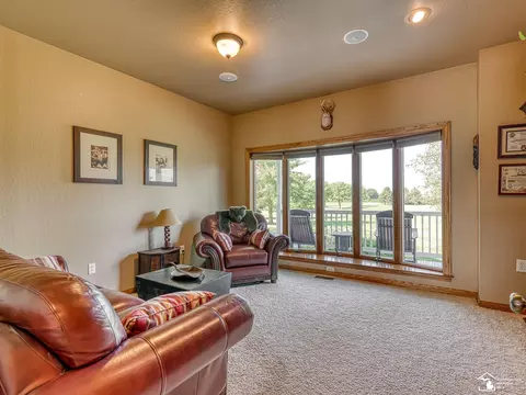 Living - 6768 Dennison, Dundee, MI 48131 photo 6 of 9