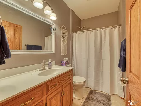 Bath - 6768 Dennison, Dundee, MI 48131 photo 3 of 11