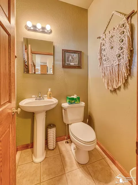 Bath - 6768 Dennison, Dundee, MI 48131 photo 2 of 11