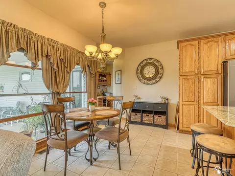 Dining - 6768 Dennison, Dundee, MI 48131 photo 3 of 7