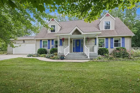 1632 E Miller, Midland, MI 48640