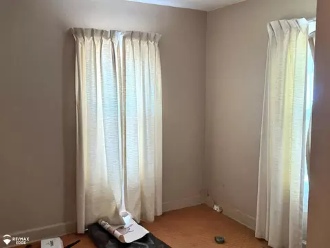 Bedroom - 5499 Mckinley, Flushing, MI 48433 photo 1 of 3