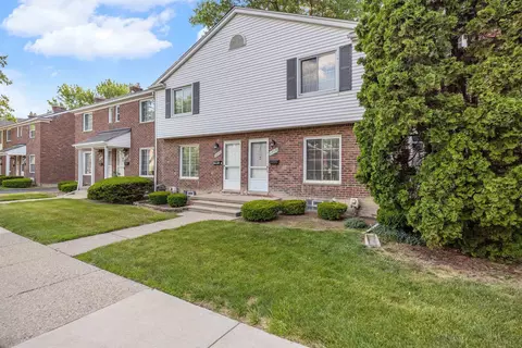 23056 Gary, Saint Clair Shores, MI 48080