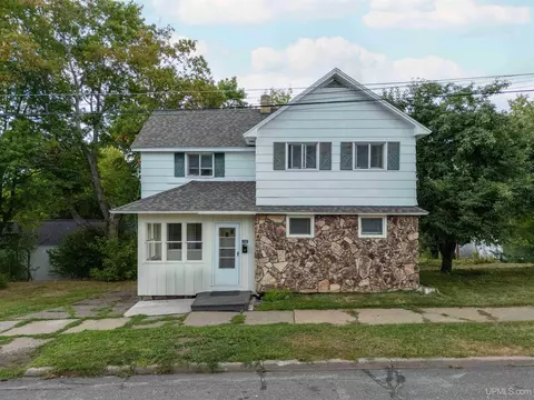 109 S 4th, Crystal Falls, MI 49920