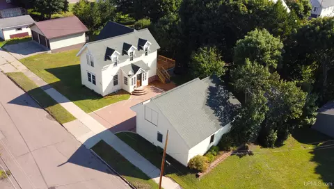 913 Maple, Lake Linden, MI 49945