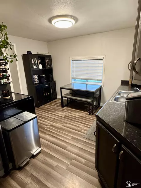 Kitchen - 2956 Nadeau, Monroe, MI 48162 photo 1 of 4