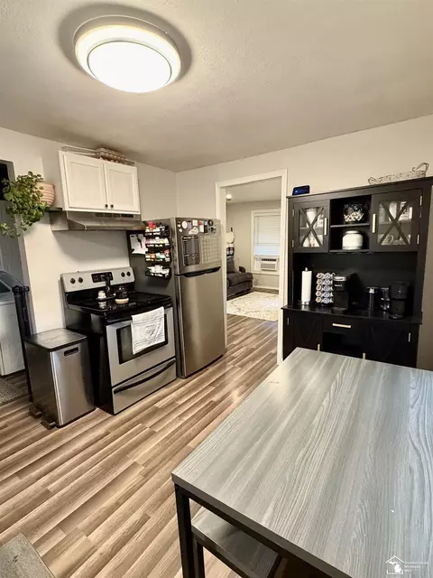 Kitchen - 2956 Nadeau, Monroe, MI 48162 photo 2 of 4