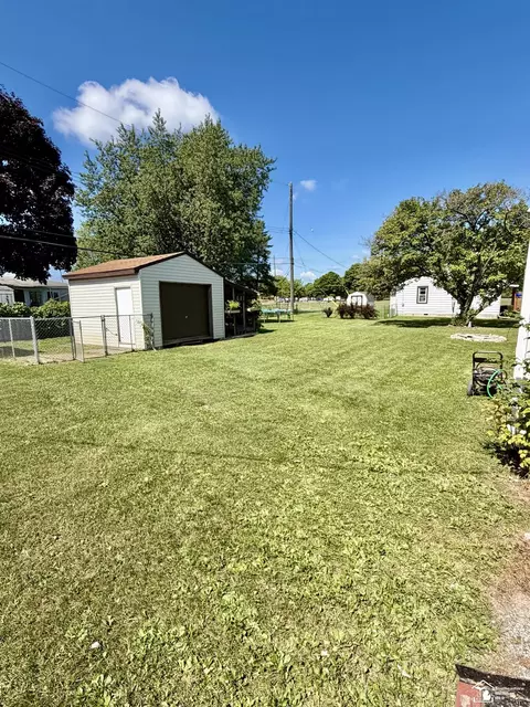 2956 Nadeau, Monroe, MI 48162 photo 6