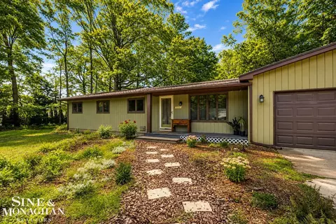3131 King, East China, MI 48054