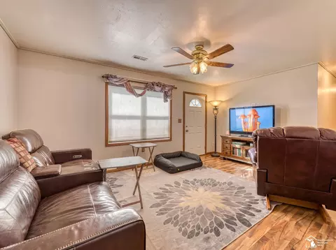 Living - 3255 Park, Monroe, MI 48162 photo 3 of 3