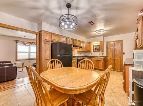 Dining - 3255 Park, Monroe, MI 48162 photo 1 of 2