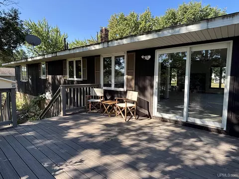 Exterior - 225 S Lilac, Ishpeming, MI 49849 photo 13 of 15