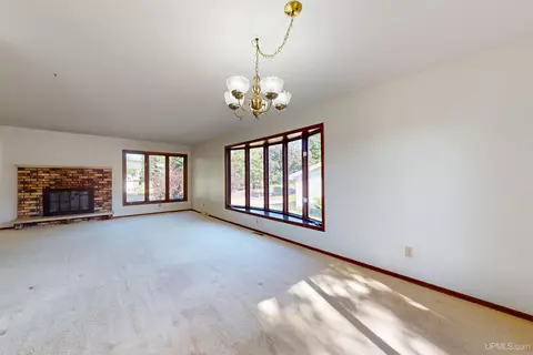 Living - 225 S Lilac, Ishpeming, MI 49849 photo 6 of 6