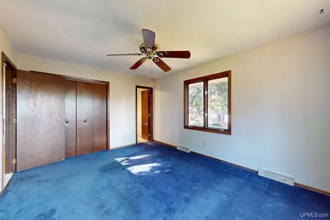 Bedroom - 225 S Lilac, Ishpeming, MI 49849 photo 9 of 13