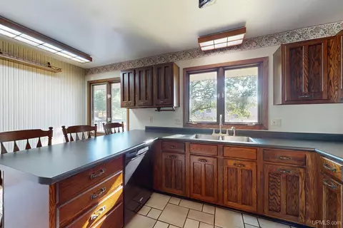 Kitchen - 225 S Lilac, Ishpeming, MI 49849 photo 4 of 7