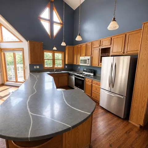 Kitchen - 1140 S Fraser, Kawkawlin, MI 48631 photo 4 of 5