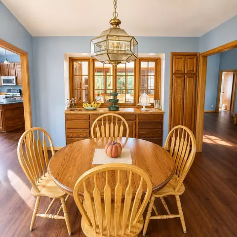 Dining - 1140 S Fraser, Kawkawlin, MI 48631 photo 1 of 3