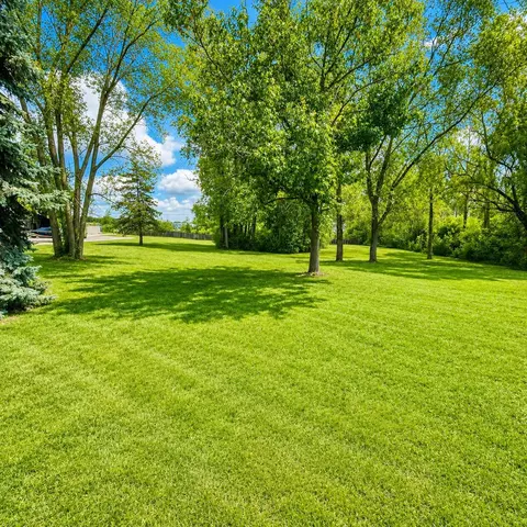 Exterior - 1140 S Fraser, Kawkawlin, MI 48631 photo 2 of 4