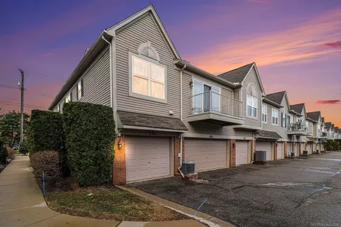 234 N Wixom, Wixom, MI 48393