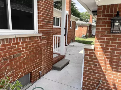 Exterior - 18285 Breezeway, Fraser, MI 48026 photo 5 of 5