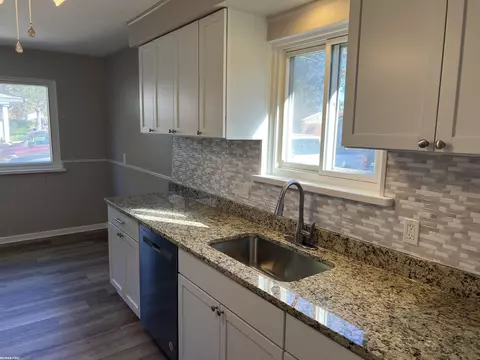 Kitchen - 18285 Breezeway, Fraser, MI 48026 photo 2 of 6