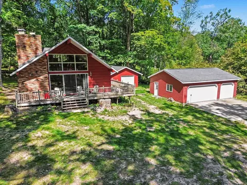 2305 Rollway, Prudenville, MI 48651