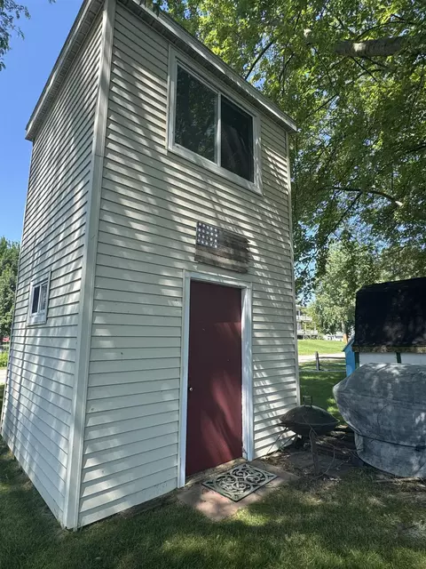 4952 Oak, Bay City, MI 48706