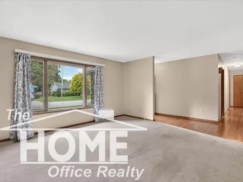 Living - 824 Krust, Owosso, MI 48867 photo 1 of 3