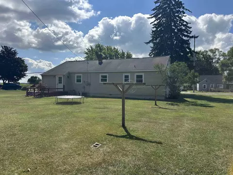 Exterior - 372 E Alice, Merrill, MI 48637 photo 10 of 12