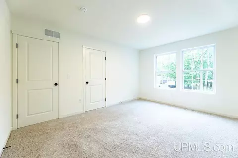 Bedroom - 39 Tipperary, Gladstone, MI 49837 photo 1 of 8