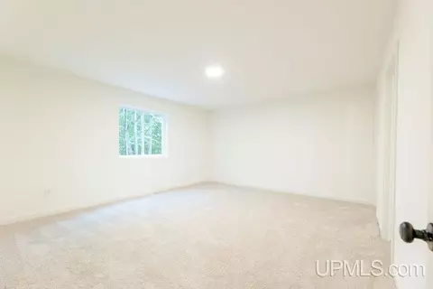 Bedroom - 39 Tipperary, Gladstone, MI 49837 photo 8 of 8