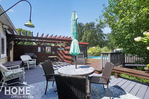 Exterior - 111 E State, Vernon, MI 48476 photo 2 of 10
