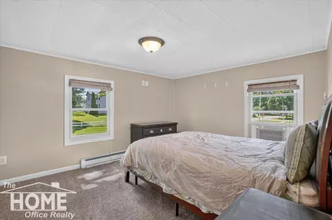 Bedroom - 111 E State, Vernon, MI 48476 photo 3 of 5