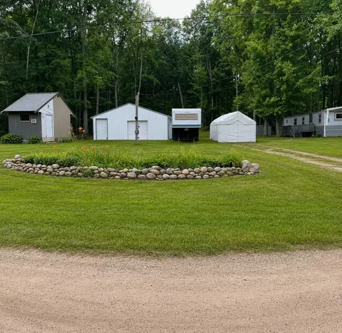3935 Lapham, Harrison, MI 48625 photo 2