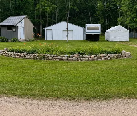 3935 Lapham, Harrison, MI 48625 photo 11