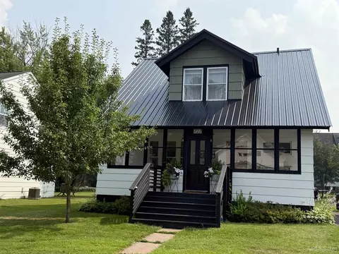 727 Hedin, Ironwood, MI 49938
