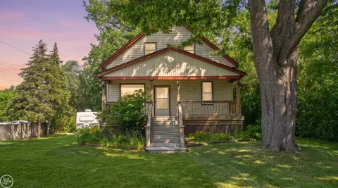 24125 Shook, Clinton Township, MI 48035