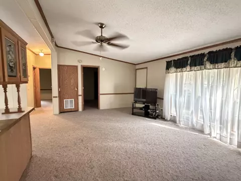 Living - 2410 E Beatrice, Harrison, MI 48625 photo 4 of 5