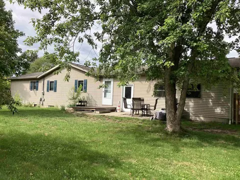 Exterior - 1000 N Silverleaf, Gladwin, MI 48624 photo 4 of 13