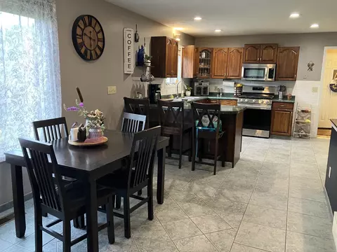 Kitchen - 1000 N Silverleaf, Gladwin, MI 48624 photo 3 of 3