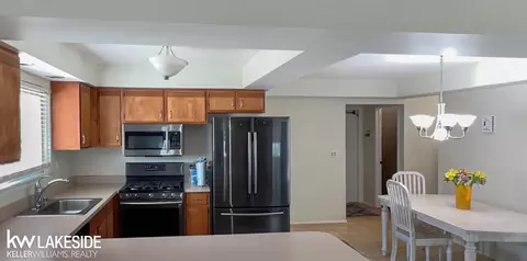 Kitchen - 3615 Bicsak, Warren, MI 48092 photo 2 of 3